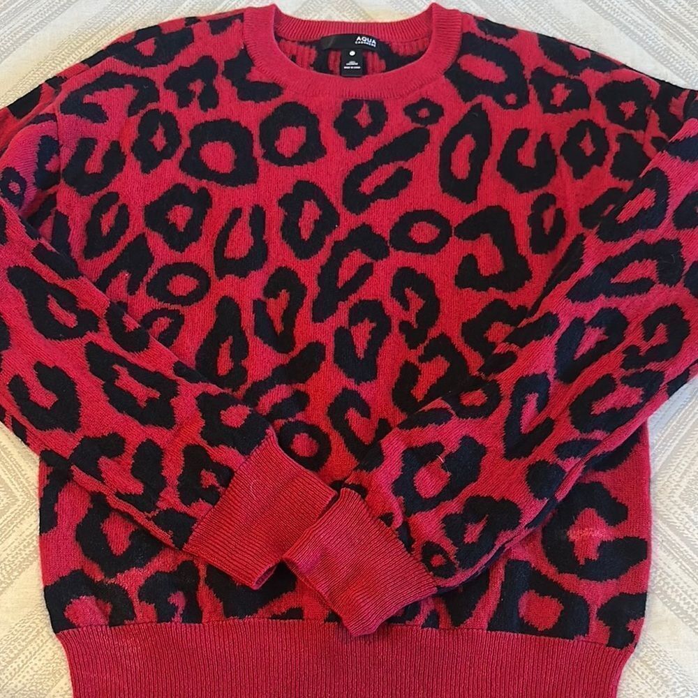 Aqua Women’s Red and Black Leopard Print Cashmere Crewneck Sweater - Size XS